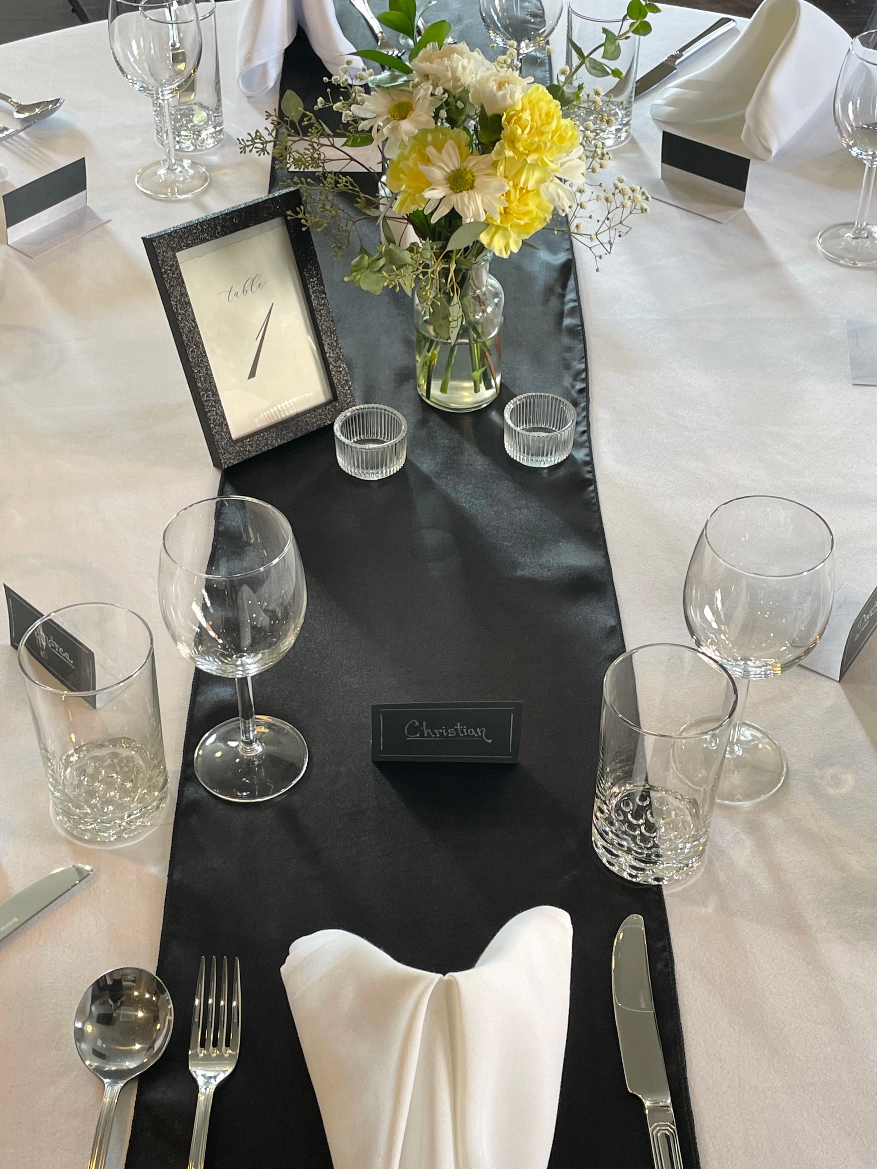 Dinner tables in the Lounge